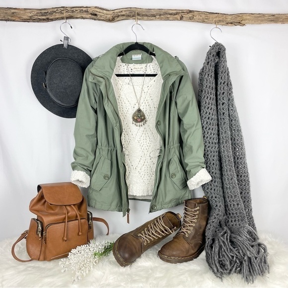 COLUMBIA Cotton Blend Spring/Fall Jacket Sage Green with Brown Leather Detail - Picture 1 of 16